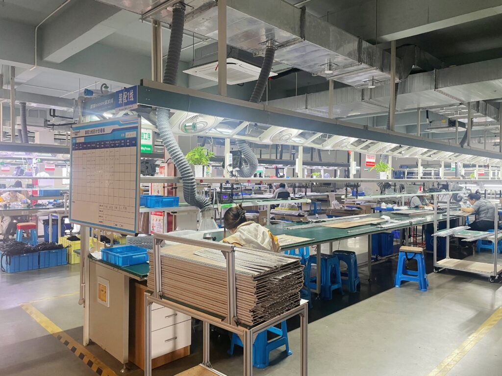 Work Shop Of Laidishine Wholesalers Of Commercial Lighting