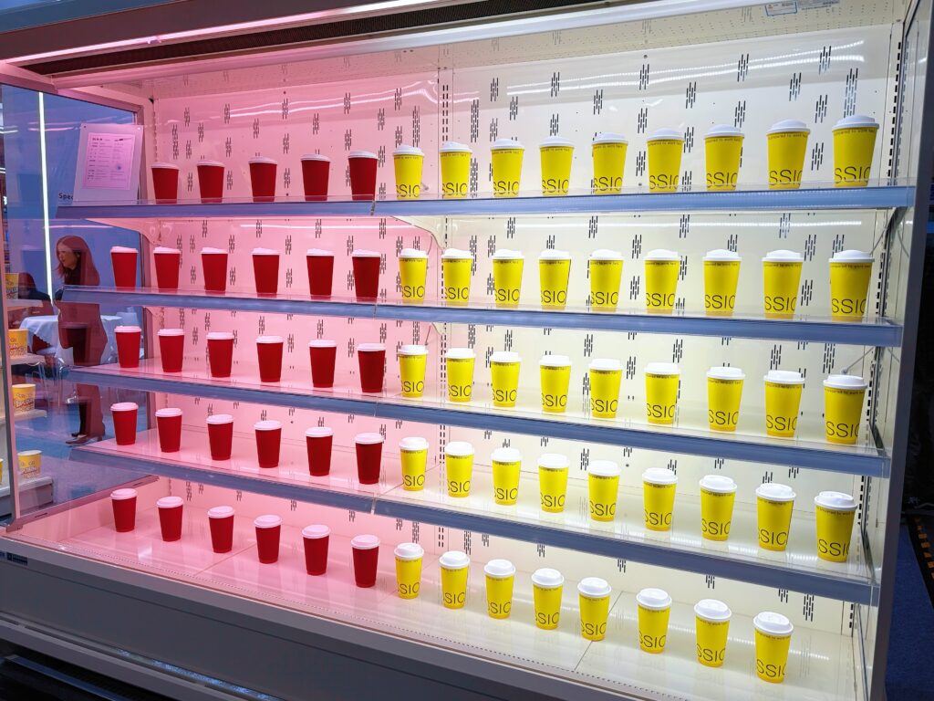 A Display Cabinet Equipped With SLK Series Lighting Showcased By Laidishine At ChinaShop